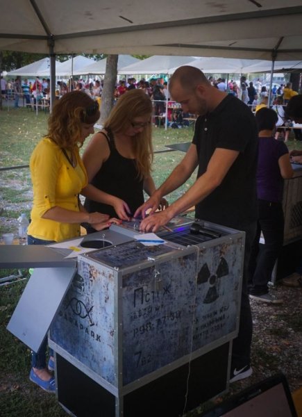 parapark, szabadulószoba, offsite, mobil szabadulószoba, hordozható
