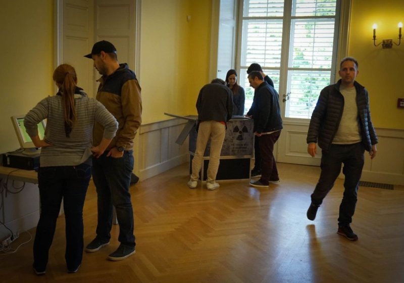 parapark, szabadulószoba, offsite, mobil szabadulószoba, hordozható